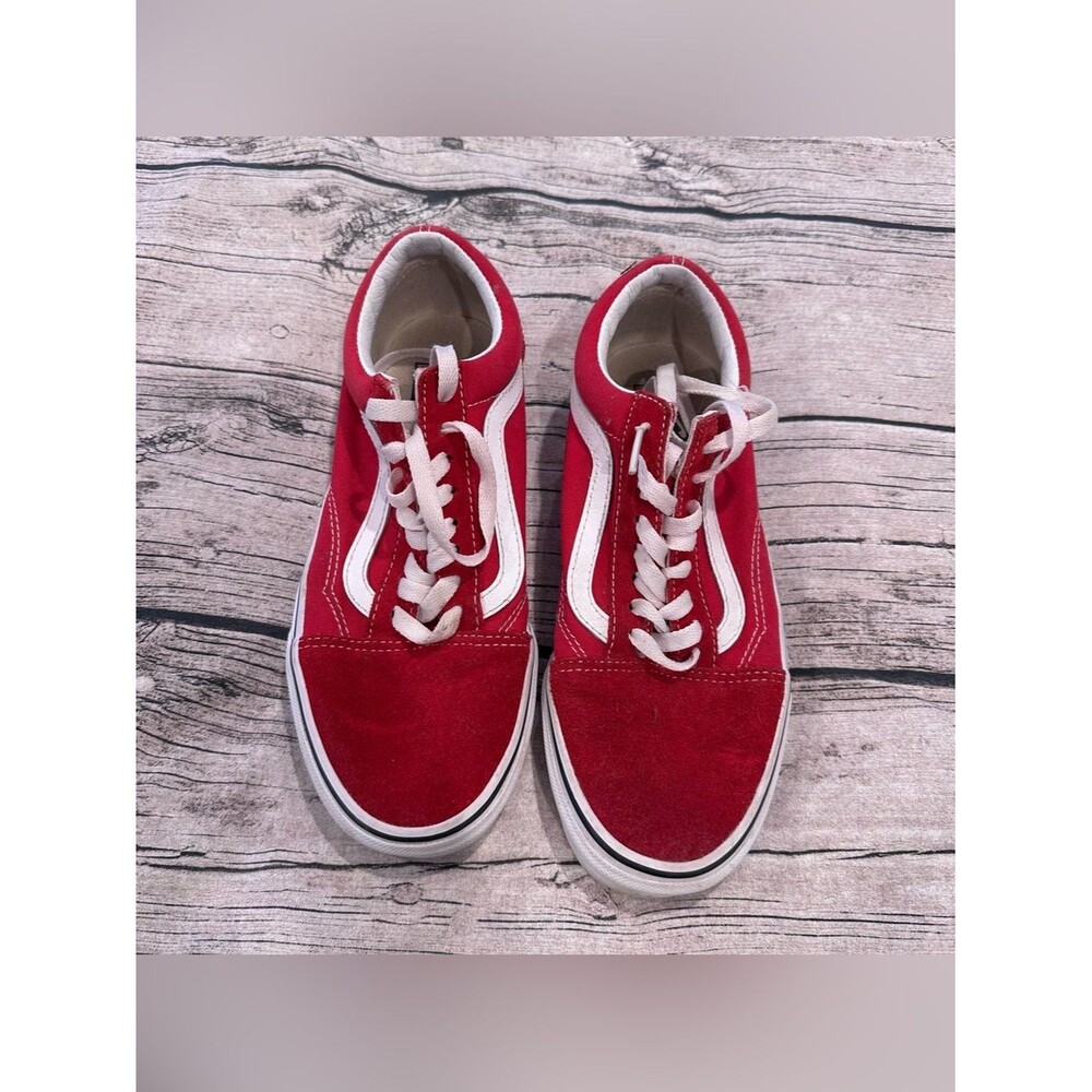Vans Classic Skate Sneakers in Red and White Low-Top; Size 6.5 Men’s, 8 Women’s